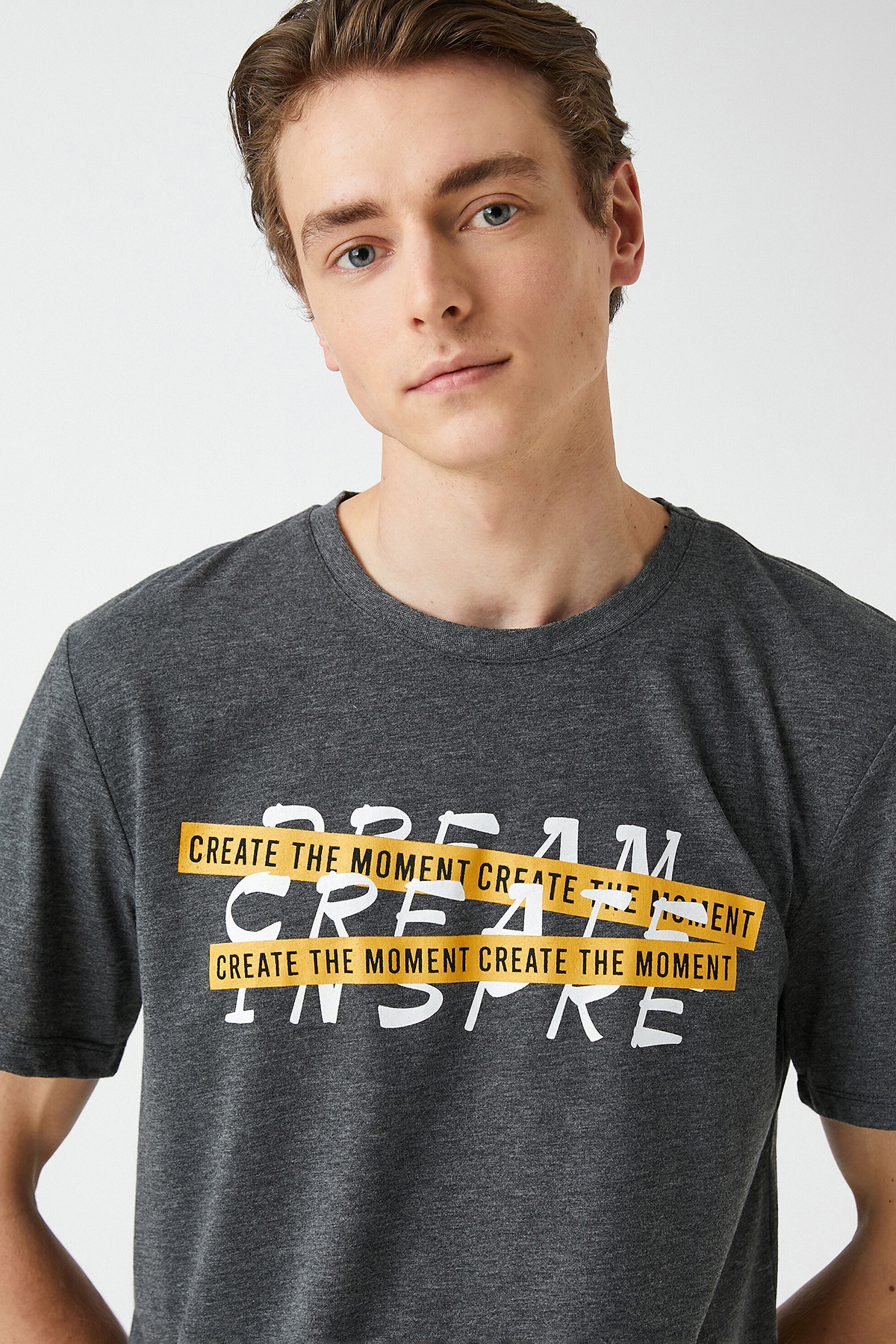 Koton Erkek Tişört 3SAM10040HK Koton Erkek Tişört 3SAM10040HK