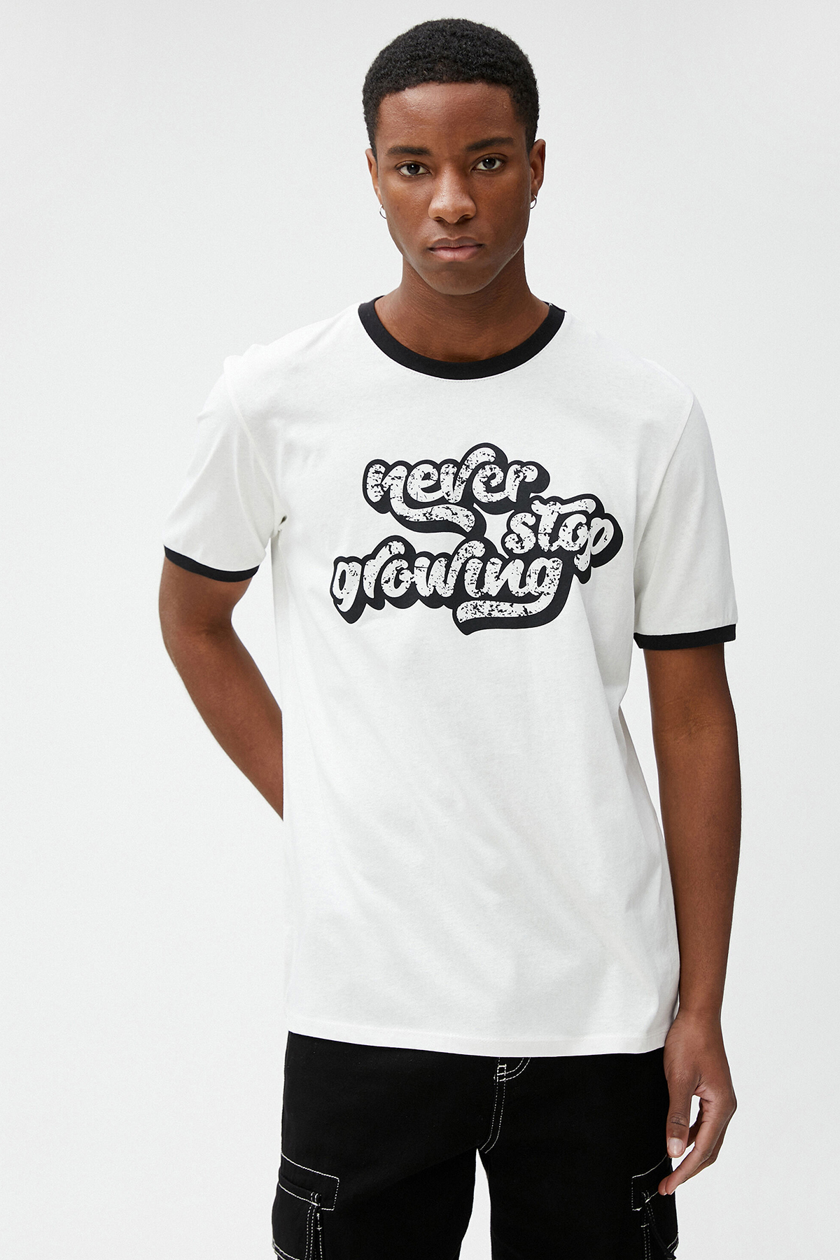 Koton Erkek Tişört 3SAM10062HK Koton Erkek Tişört 3SAM10062HK