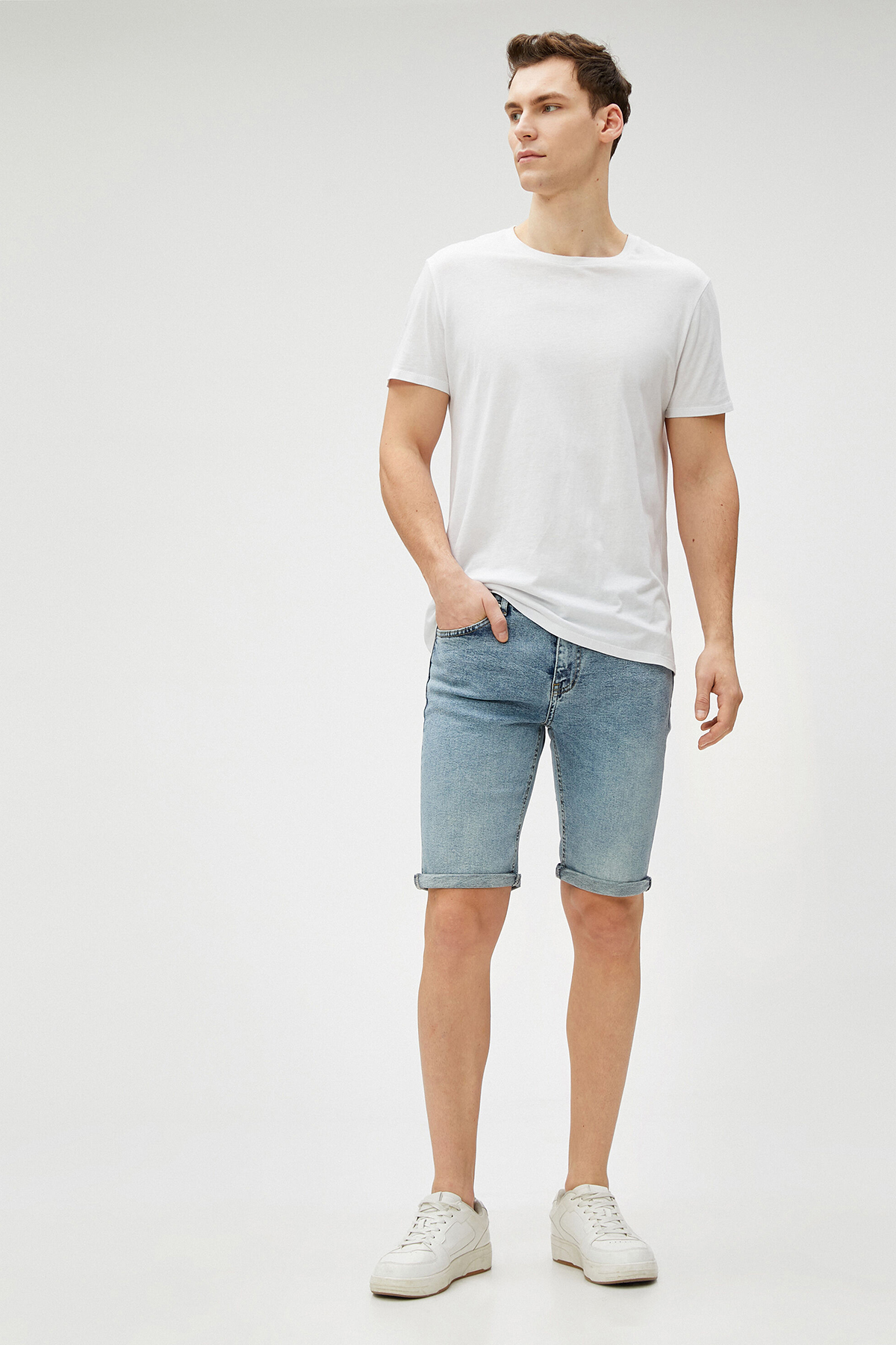 Koton Erkek Şort 3SAM40023ND Koton Erkek Şort 3SAM40023ND