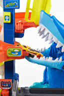 Hot Wheels Köpek Balığından Kaçış Oyun Seti HDP06