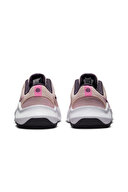 Nike Legend Essential Kadın Ayakkabı DM1119