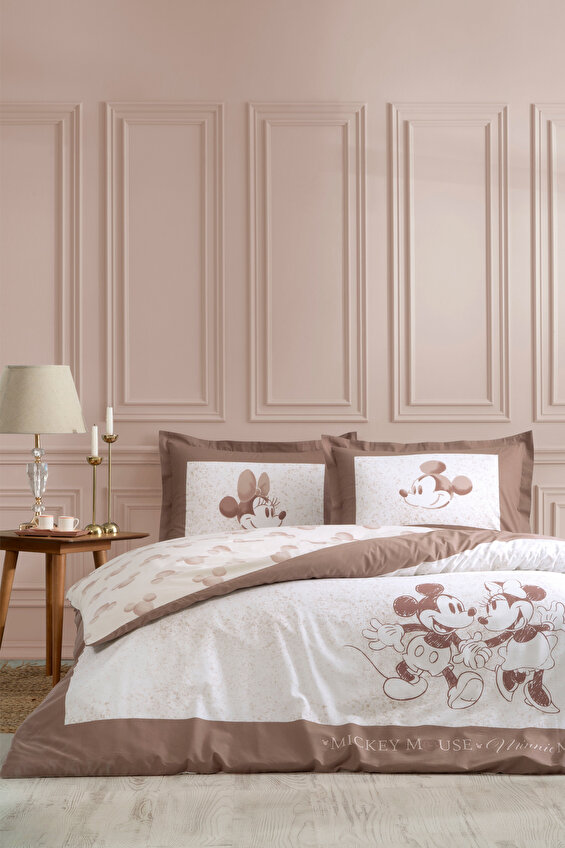Özdilek Mickey Mouse Bloger Çift Kişilik Disney Lisanslı Lastikli Fitted Çarşaf Nevresim Takımı Özdilek Mickey Mouse Bloger Çift Kişilik Disney Lisanslı Lastikli Fitted Çarşaf Nevresim Takımı